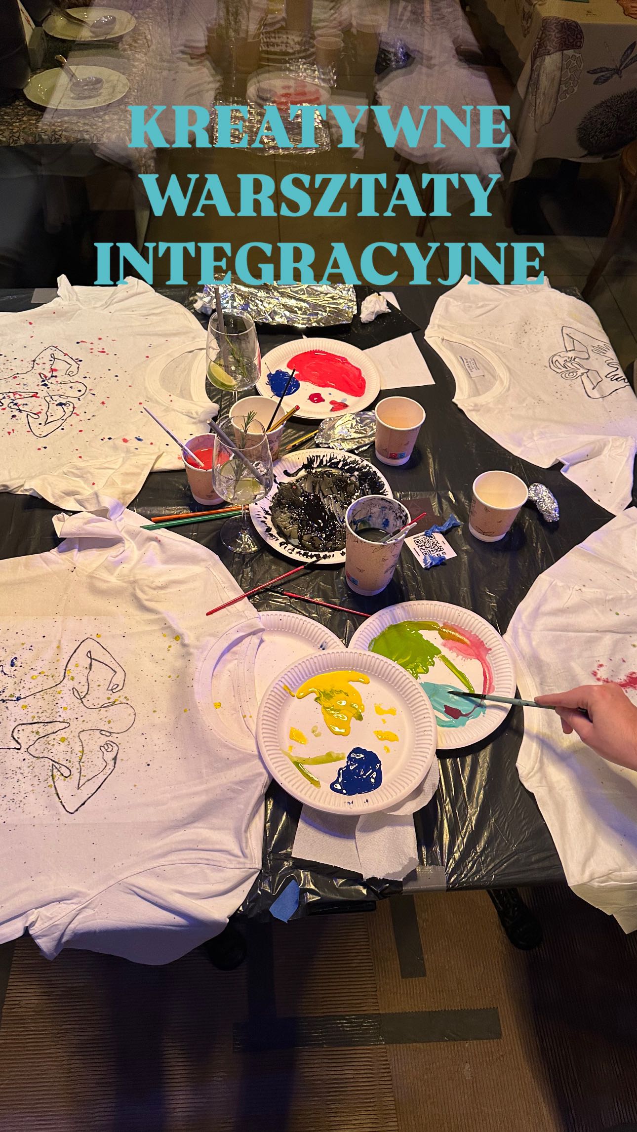 👕🎨Prowadzę kreatywne warsztaty integracyjne dla firm, ale nie tylko…
Tworzę grupy ludzi, którzy lubią twórczo podchodzić do życia i tworzyć coś nieszablonowego. 

Najlepsze grupy to 15- 20 osób. Masz pomysł na taką integrację? Pisz! Wspólnie opracujemy plan szyty na miarę Twoich potrzeb💫 #warsztatykreatywne #warsztatyintegracyjne #malowanieubrań #przerabianieubrań #upcykling